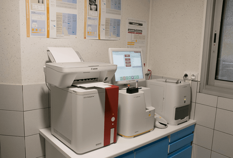laboratoire d'analyse